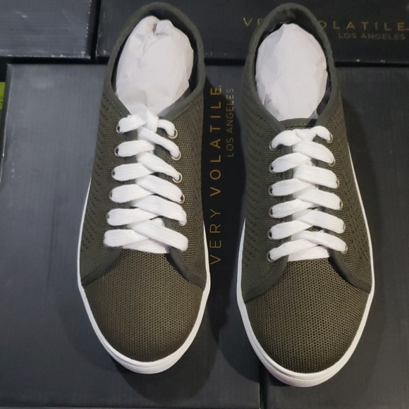 Very Volatile Dusty Khaki - Picture 1 of 5